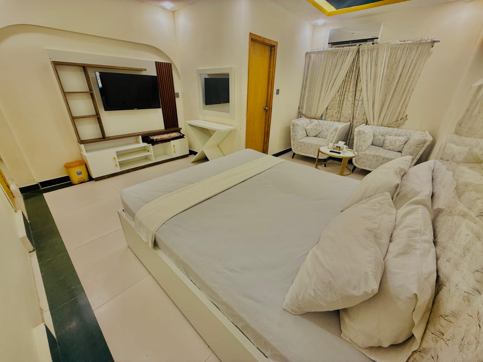 Suite